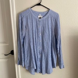 Ann Taylor Loft Long Sleeve Blue & White Seersucker button down shirt Size Sm